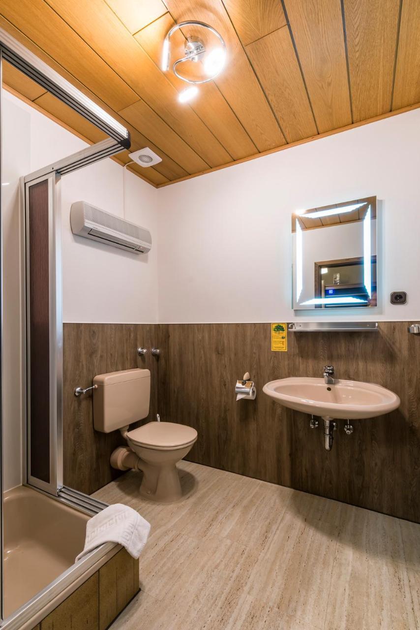 Hotel Es Laemmche Breuberg Екстериор снимка
